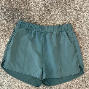Zella Athletic Shorts Size Small